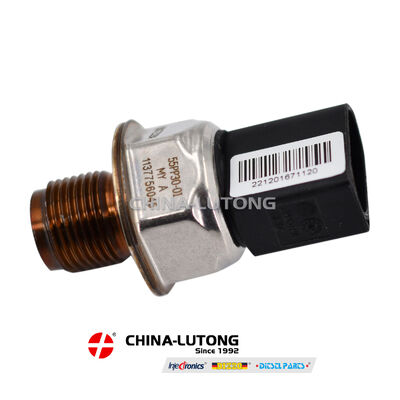 Common Rail Fuel Injector Nozzle DLLA140P1377  for  injector 0445120036 504047895